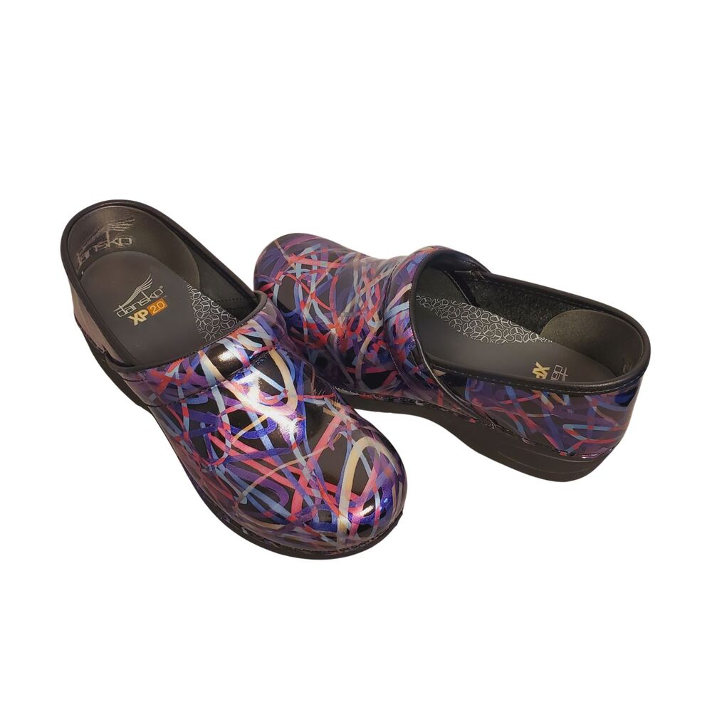 Dankso XP 2.0 Ribbon Patent Leather Professional Clogs, Size 8.5-9